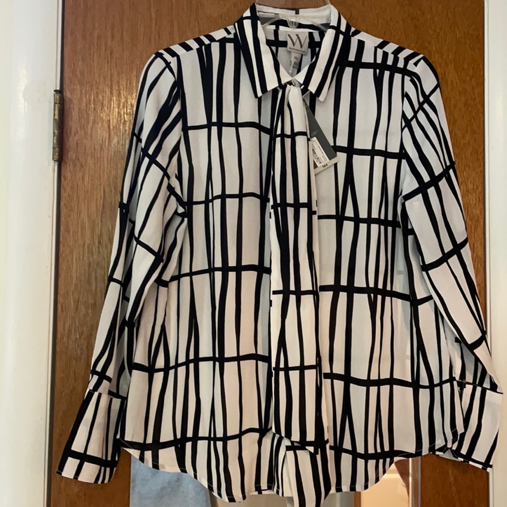 NWT Women’s Tie Neck Blouse